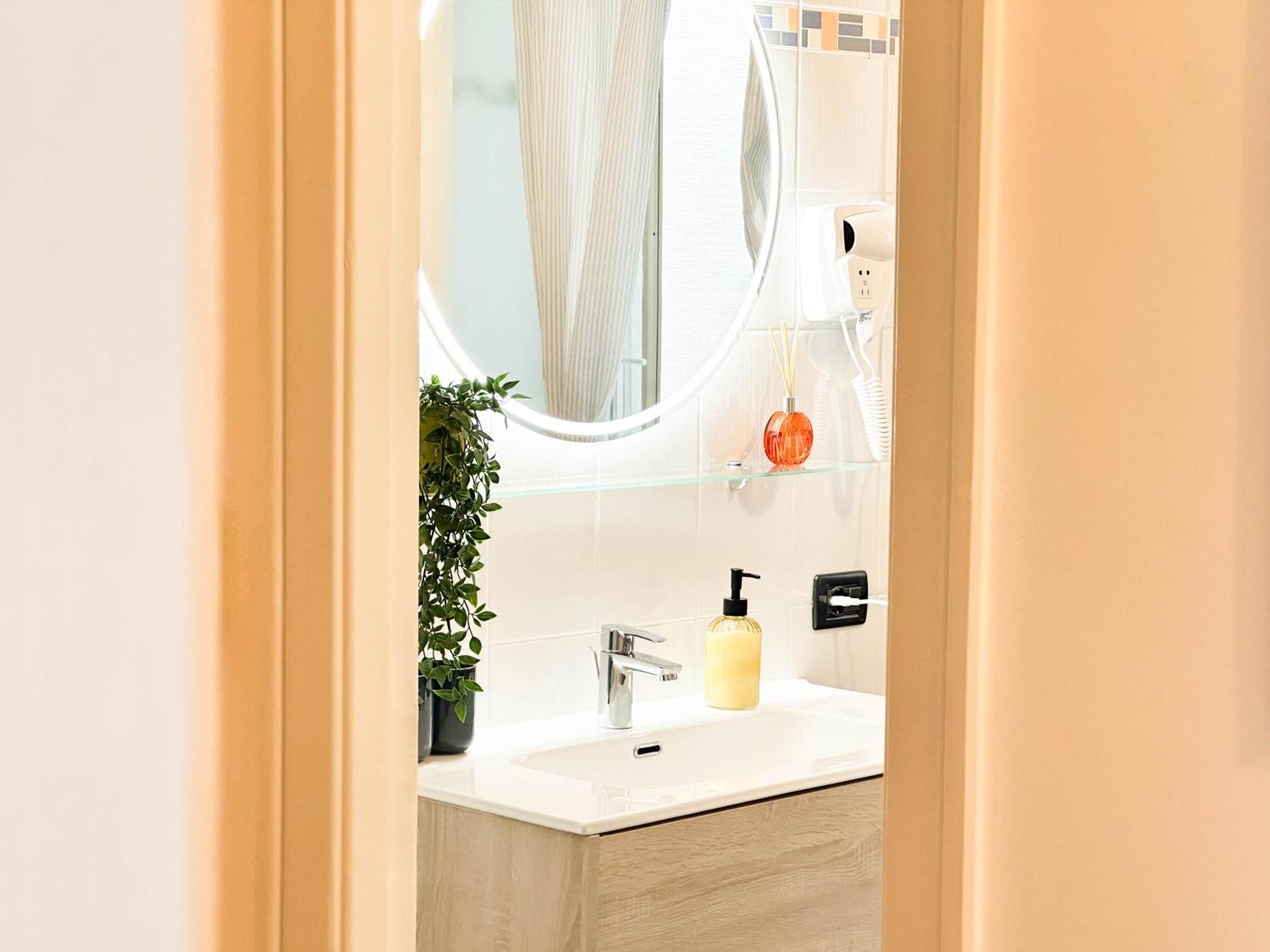 Gemma - Vatican Metro Xl Apartment - 4 Rooms- 13Pax Rome Bagian luar foto